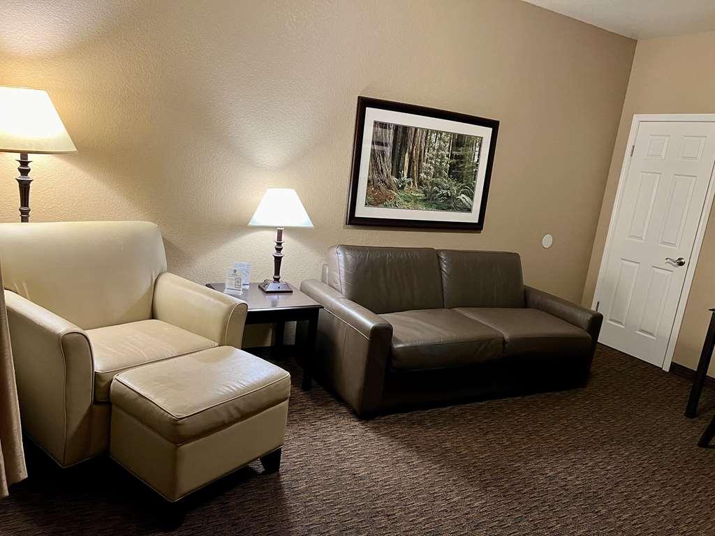 Best Western Country Inn Fortuna Habitación foto